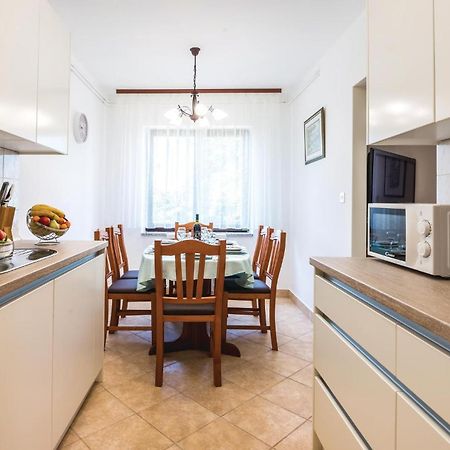 Amazing Apartment In Veprinac With Kitchen Exterior photo