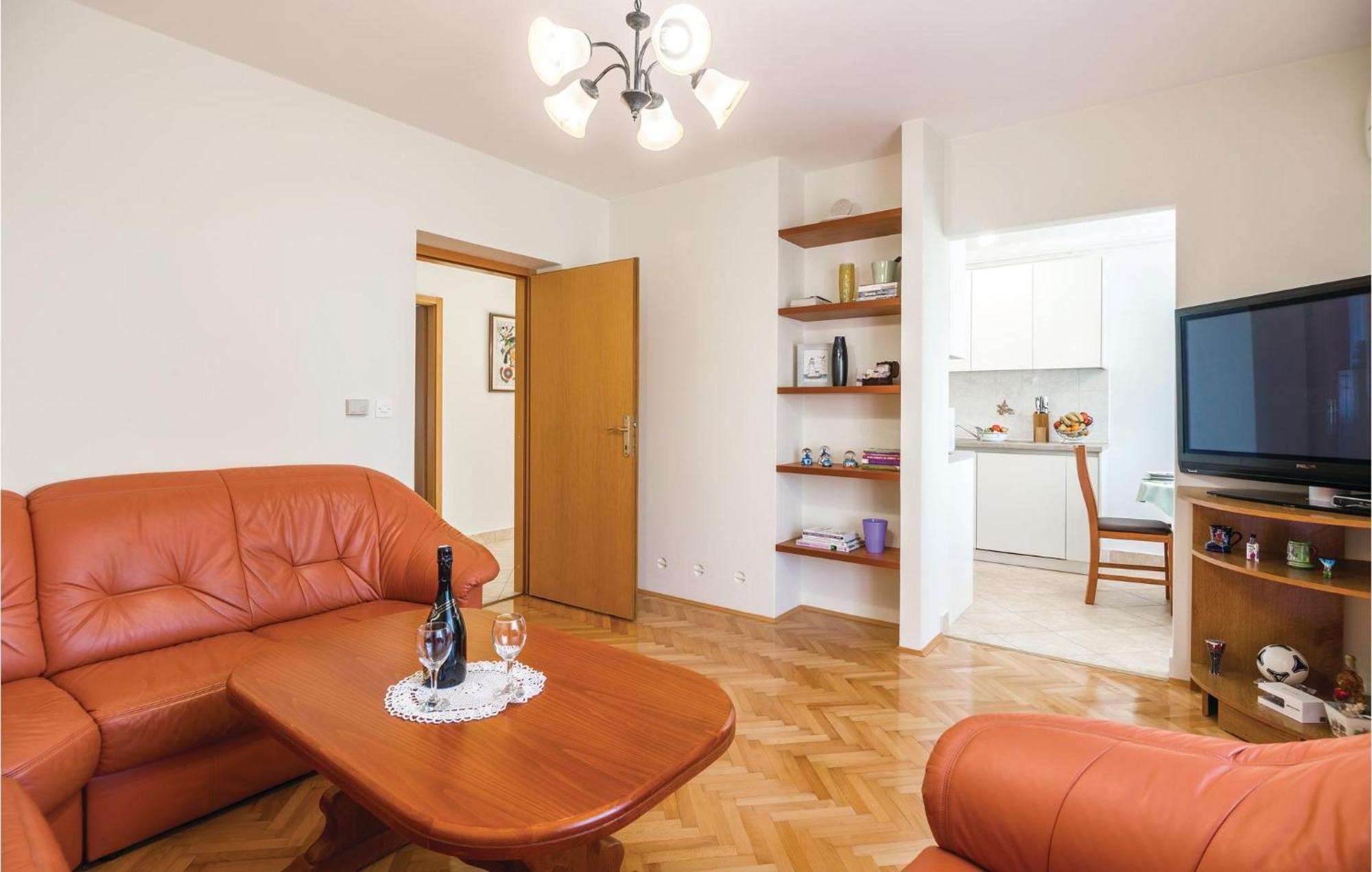 Amazing Apartment In Veprinac With Kitchen Exterior photo