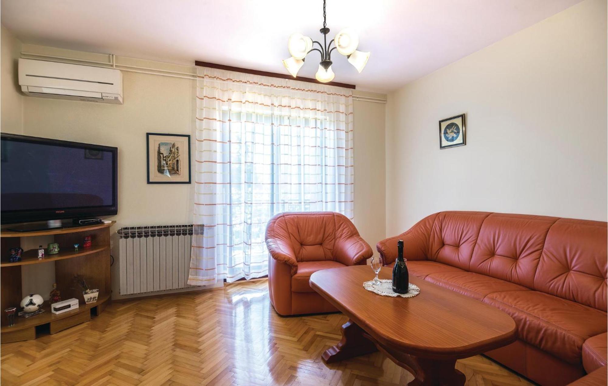 Amazing Apartment In Veprinac With Kitchen Exterior photo