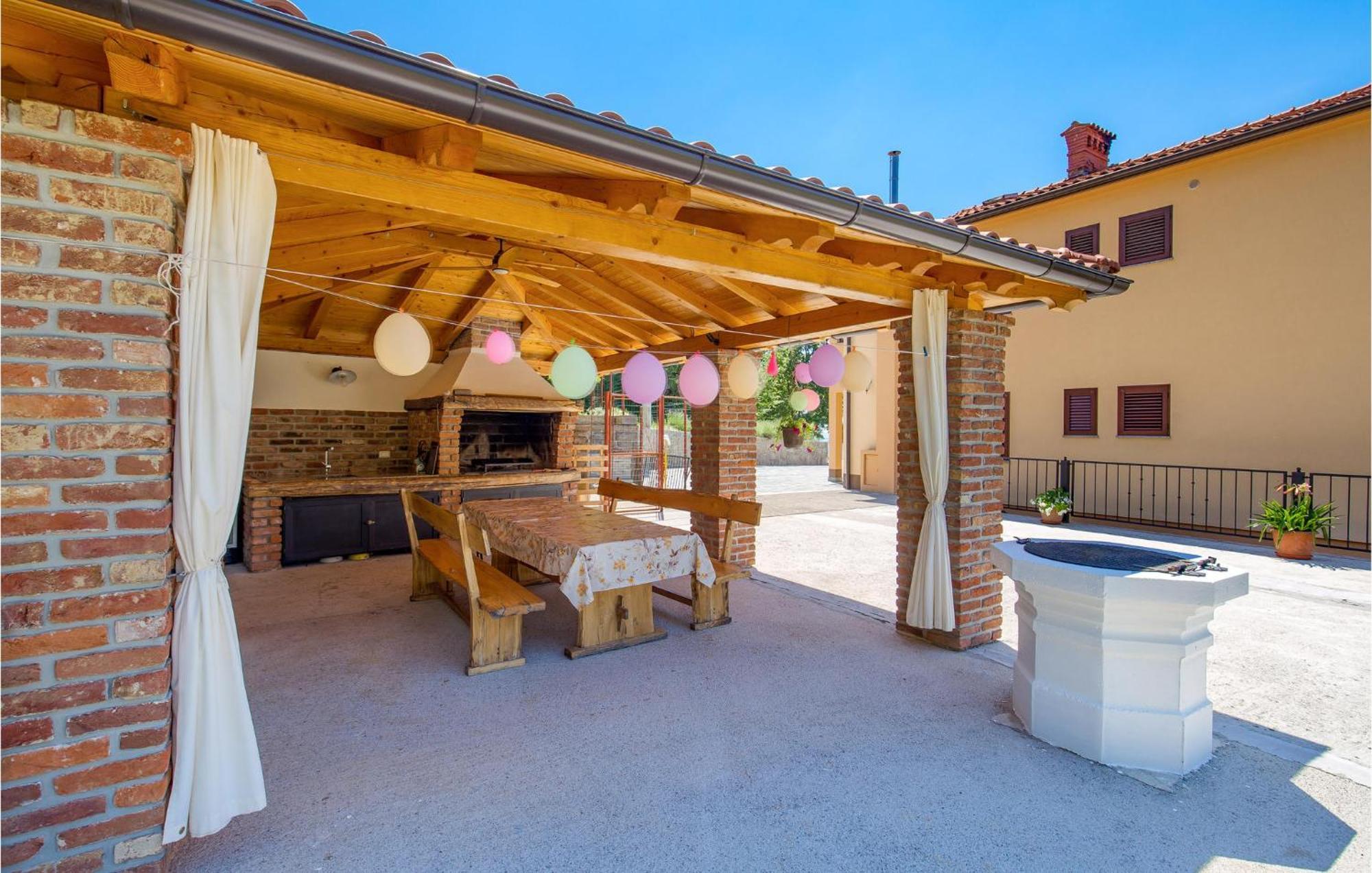 Amazing Apartment In Veprinac With Kitchen Exterior photo