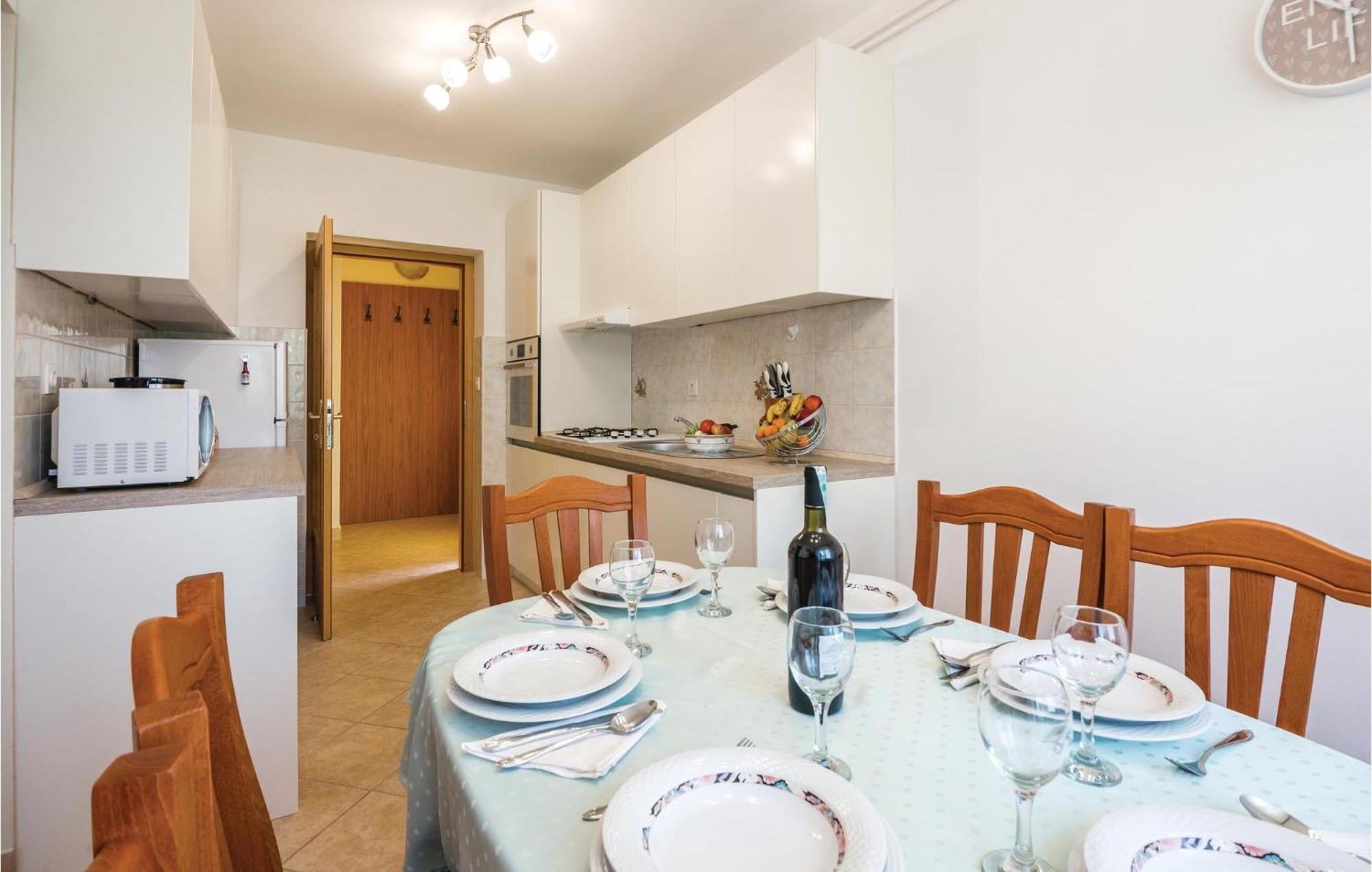 Amazing Apartment In Veprinac With Kitchen Exterior photo